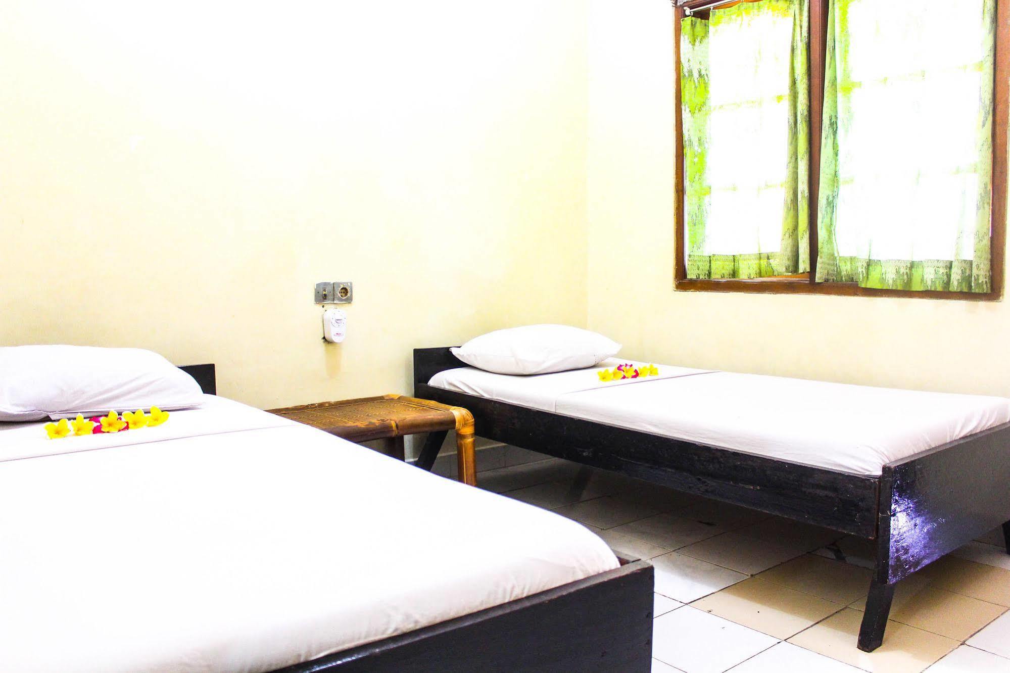Bali Manik Beach Inn Kuta Lombok Exterior foto